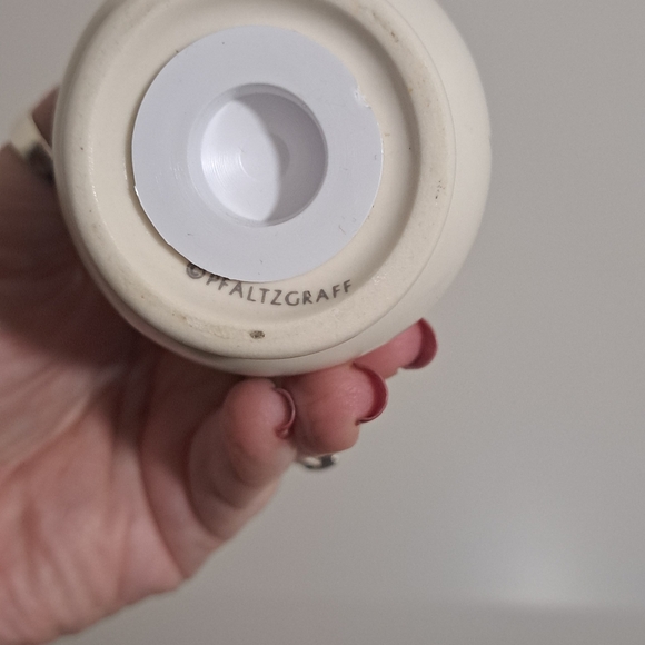 Vintage Pfaltzgraff Tea Rose print Salt & Pepper Shakers, Circa 1985. - Picture 7 of 7